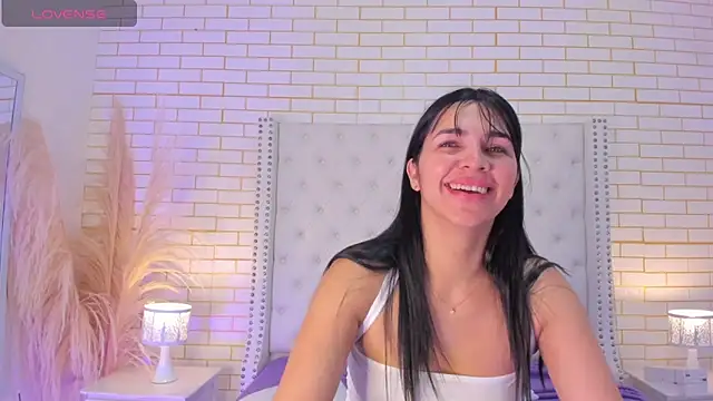 Emilly wilson  online show from 11/23/25, 12:37