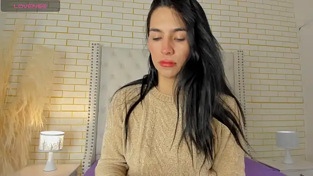 Emilly wilson  online show from 10/31/25, 12:02