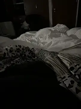 Mpampi online show from 12/20/25, 02:36