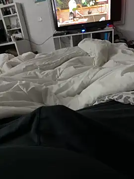 Mpampi online show from 12/22/25, 04:29