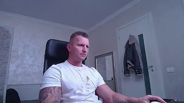 RomeoMalcolm online show from 03/21/25, 08:17