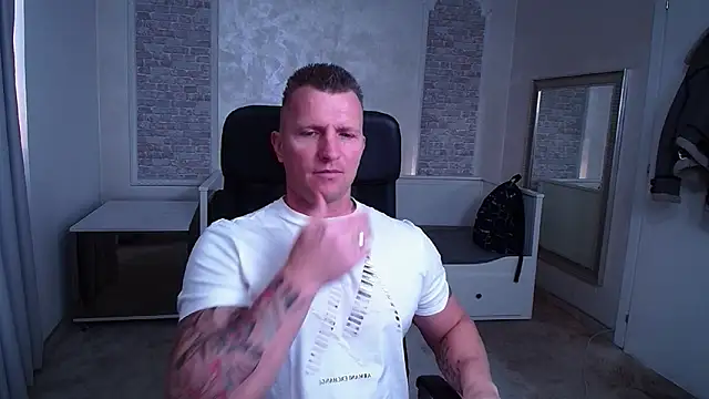 RomeoMalcolm online show from 03/21/25, 05:11