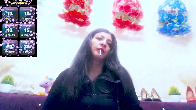 Alina eve online show from 10/27/25, 02:18