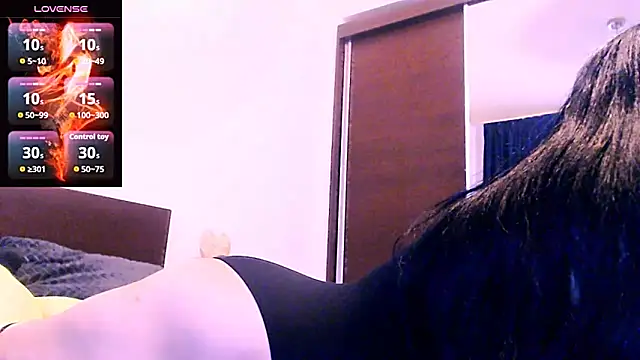 Alina eve online show from 11/30/25, 08:26