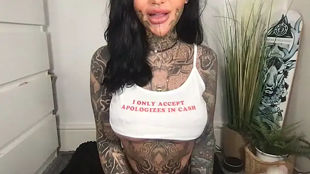 Snapshot of Peaches_and_the_Cream chatting on 02/21/26, 11:56 Peaches and the Cream online show from 02/21/26, 11:56