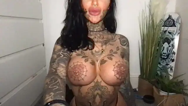 Peaches and the Cream online show from 03/24/26, 02:28