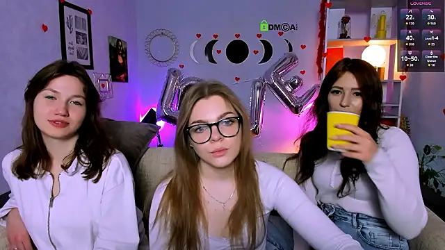 helli belli online show from 02/12/26, 08:19