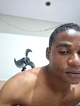 predadorr29 online show from 03/03/25, 05:26