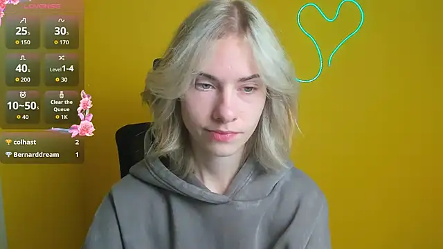 Fiona Night online show from 10/22/25, 05:18