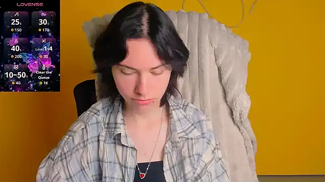 Snapshot of Fiona_Night chatting on 05/06/26, 05:22 Fiona Night online show from 05/06/26, 05:22