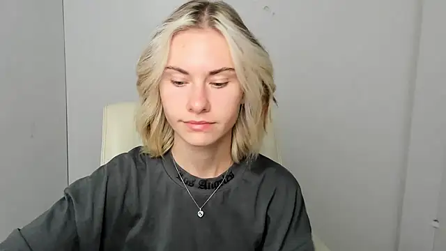 Fiona Night online show from 09/15/25, 05:30