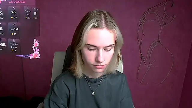 Fiona Night online show from 10/13/25, 05:09