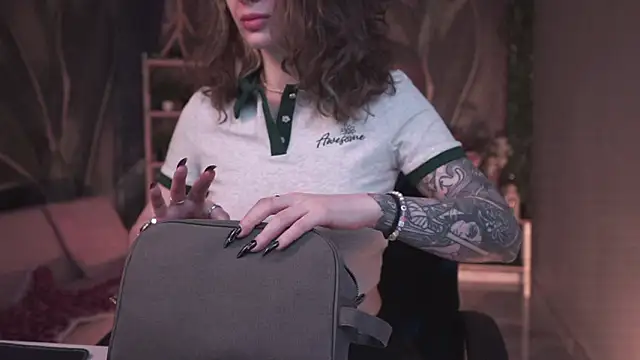 OliviaMcClean online show from 02/28/26, 08:41