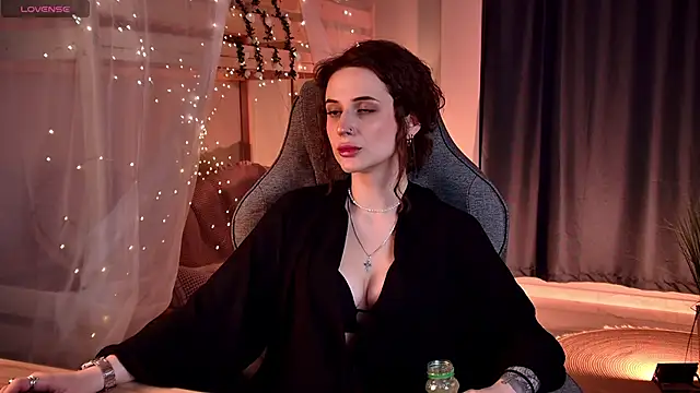 OliviaMcClean online show from 03/22/26, 05:36