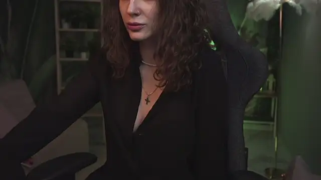 OliviaMcClean online show from 04/13/26, 01:31