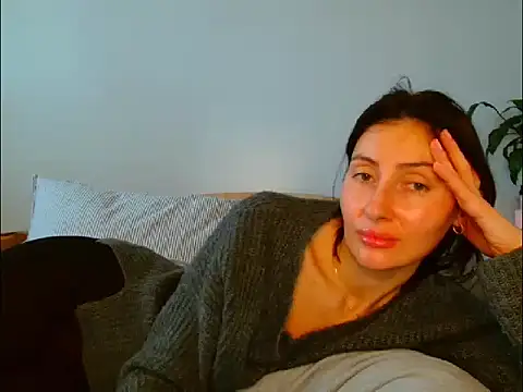 Snapshot of Irina9793 chatting on 02/25/26, 10:15 Irina9793 online show from 02/25/26, 10:15