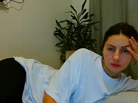 Snapshot of Irina9793 chatting on 06/16/26, 06:19 Irina9793 online show from 06/16/26, 06:19