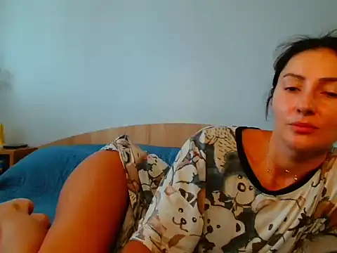 Irina9793 online show from 09/15/25, 08:04