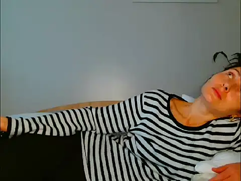 Irina9793 online show from 11/28/25, 09:53