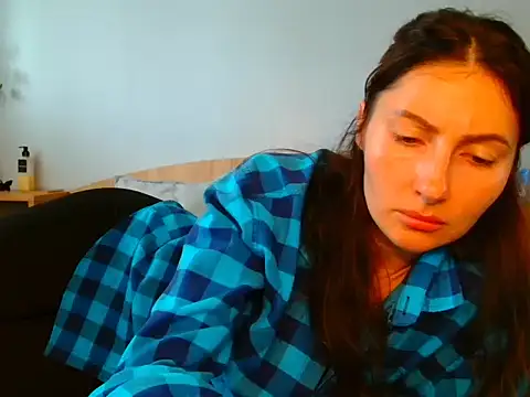 Irina9793 online show from 10/14/25, 08:04