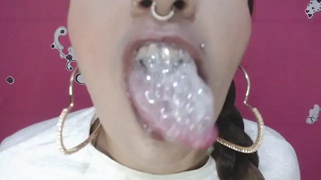 nicollewayne10 online show from 02/28/25, 04:32