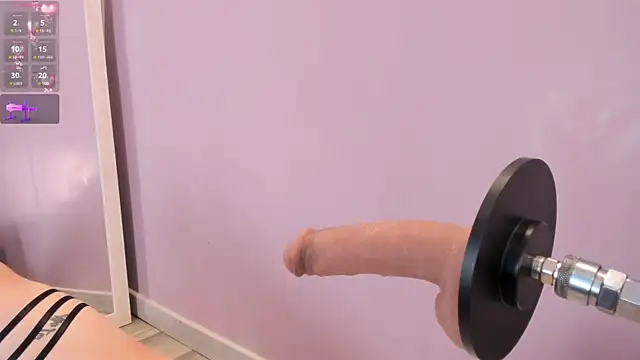 Adharamonroe online show from 11/06/25, 10:41