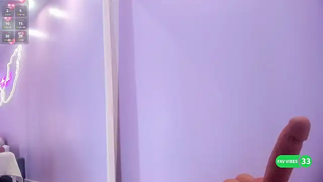 Adharamonroe online show from 10/04/25, 10:39