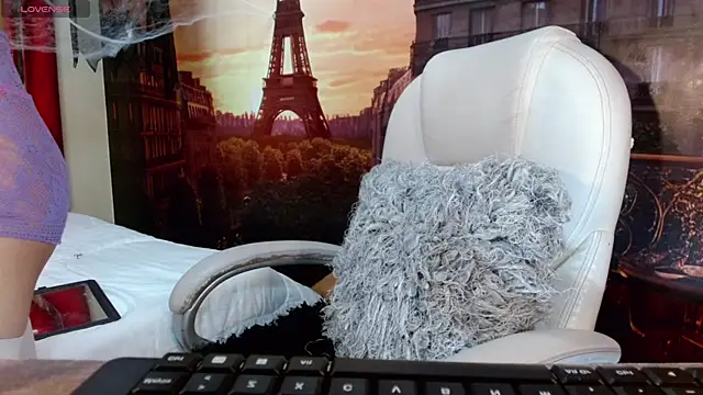 Gabi Prince online show from 10/25/25, 07:36