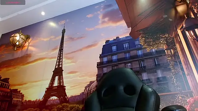 Gabi Prince online show from 11/30/25, 07:36