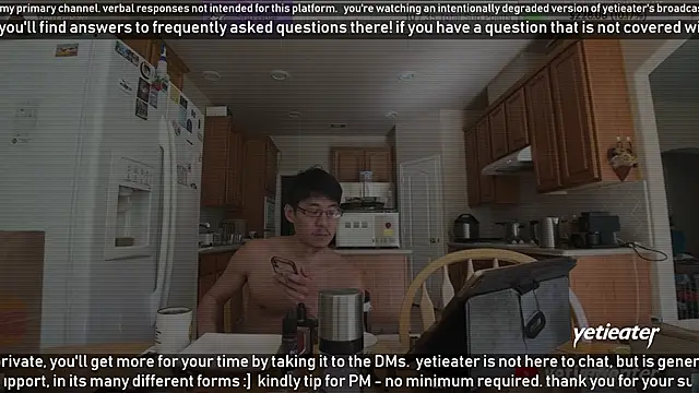 Snapshot of yetieater chatting on 02/01/25, 05:58 yetieater online show from 02/01/25, 05:58