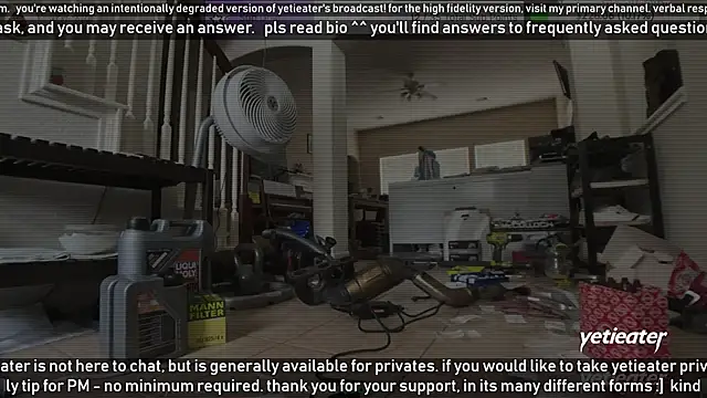 Snapshot of yetieater chatting on 01/15/25, 09:09 yetieater online show from 01/15/25, 09:09