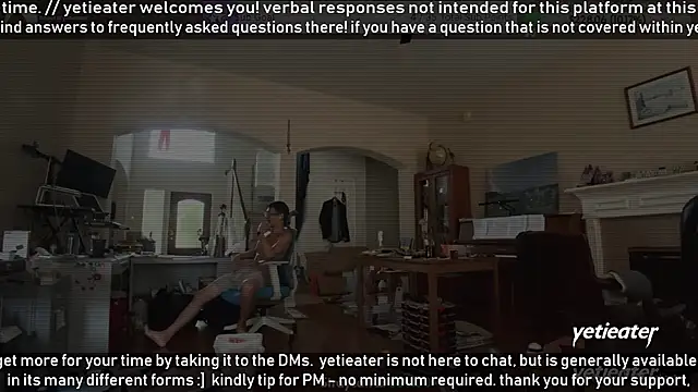 Snapshot of yetieater chatting on 06/16/26, 05:13 yetieater online show from 06/16/26, 05:13