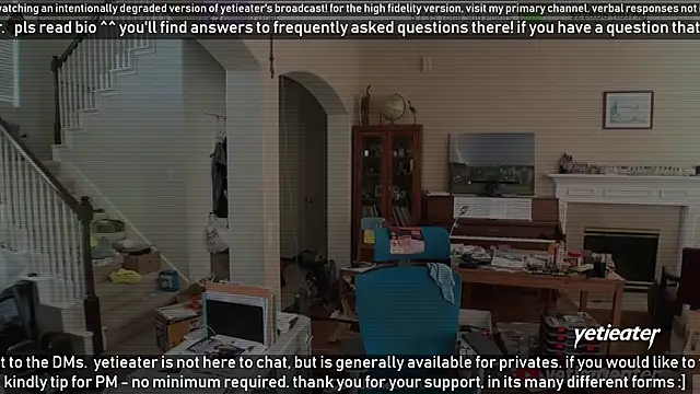 Snapshot of yetieater chatting on 03/11/25, 09:59 yetieater online show from 03/11/25, 09:59