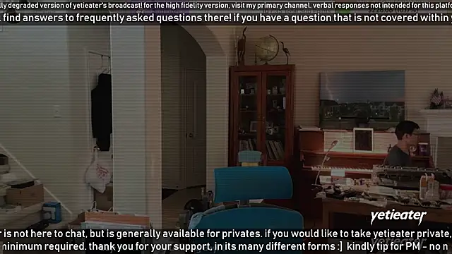 Snapshot of yetieater chatting on 01/24/25, 10:08 yetieater online show from 01/24/25, 10:08