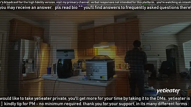 Snapshot of yetieater chatting on 01/10/25, 05:02 yetieater online show from 01/10/25, 05:02
