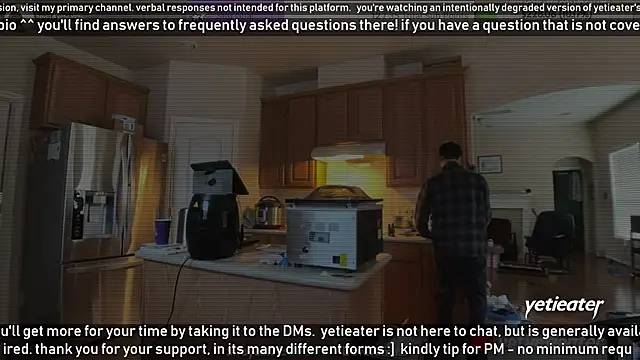 Snapshot of yetieater chatting on 01/14/25, 07:21 yetieater online show from 01/14/25, 07:21