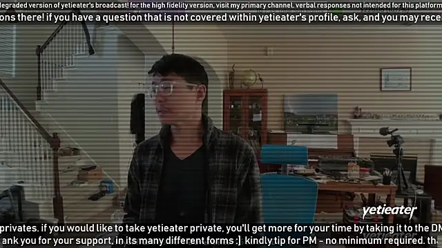 Snapshot of yetieater chatting on 01/22/25, 09:21 yetieater online show from 01/22/25, 09:21