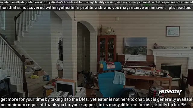Snapshot of yetieater chatting on 03/10/25, 05:29 yetieater online show from 03/10/25, 05:29