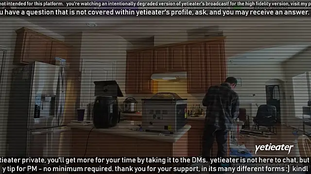 Snapshot of yetieater chatting on 01/16/25, 05:44 yetieater online show from 01/16/25, 05:44