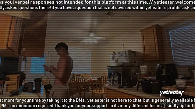 Snapshot of yetieater chatting on 06/15/26, 03:55 yetieater online show from 06/15/26, 03:55