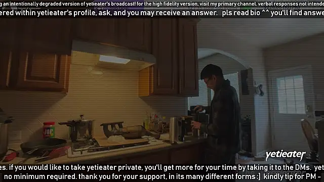 Snapshot of yetieater chatting on 01/17/25, 06:33 yetieater online show from 01/17/25, 06:33