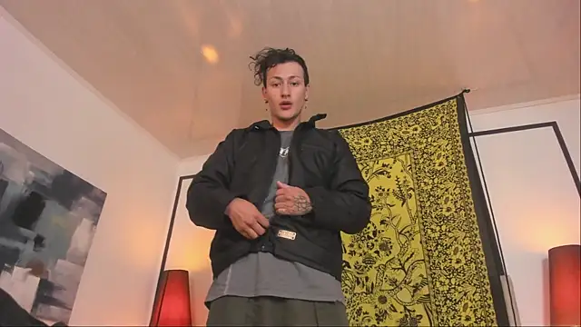 Aria and orien online show from 10/04/25, 11:01