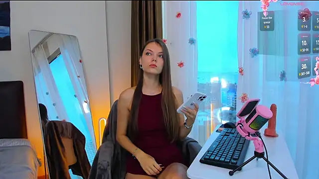 Alice neon online show from 10/01/25, 01:00