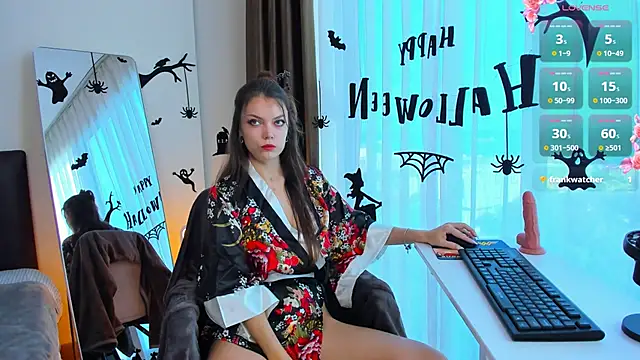 Alice neon online show from 10/26/25, 12:44