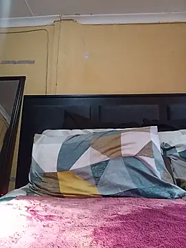 JuicyMilkyTizzy online show from 05/15/26, 07:06