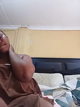 JuicyMilkyTizzy online show from 05/25/26, 11:09
