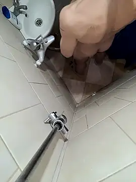 Nike-reactor online show from 12/22/25, 12:55