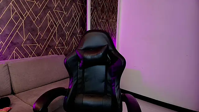 Tahara Romanov online show from 04/13/26, 04:33