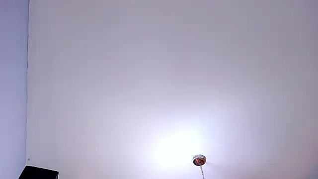 Snapshot of Melissa_23_ chatting on 12/19/25, 11:45 Melissa 23 online show from 12/19/25, 11:45