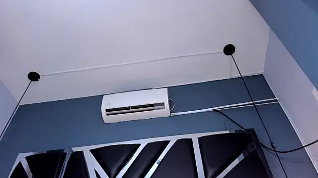 Melissa 23  online show from 12/14/25, 11:38